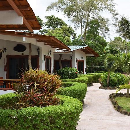 Piedras Blancas Lodge Puerto Ayora  Eksteriør billede