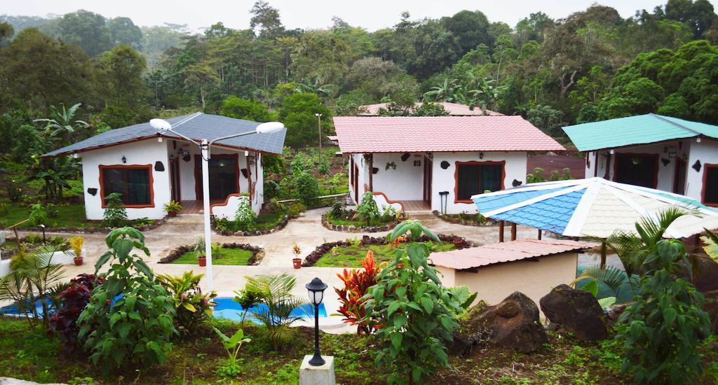 Piedras Blancas Lodge Puerto Ayora  Eksteriør billede