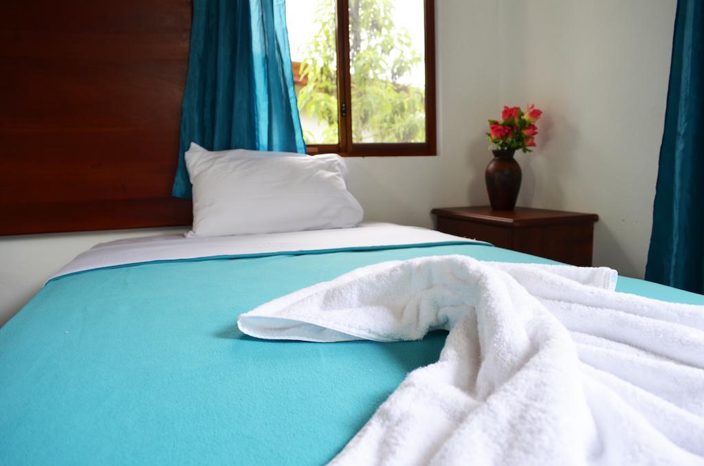 Piedras Blancas Lodge Puerto Ayora  Værelse billede
