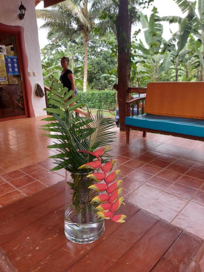 Piedras Blancas Lodge Puerto Ayora  Eksteriør billede