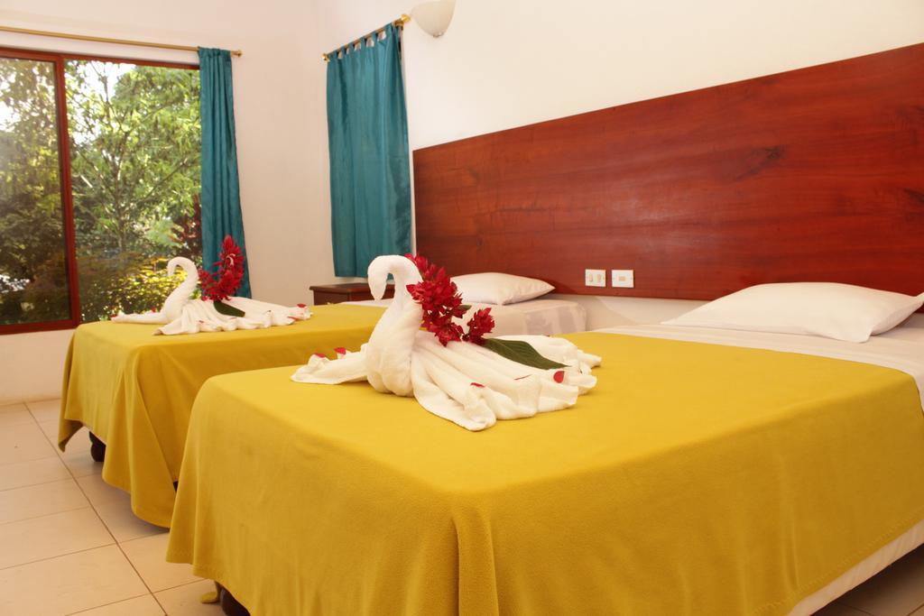Piedras Blancas Lodge Puerto Ayora  Eksteriør billede